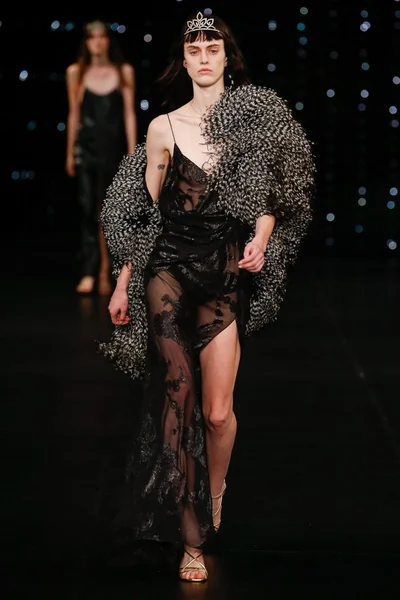 Look 54